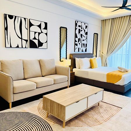 R&F Princess Cove By Homefort Suites Джохор-Бару Экстерьер фото
