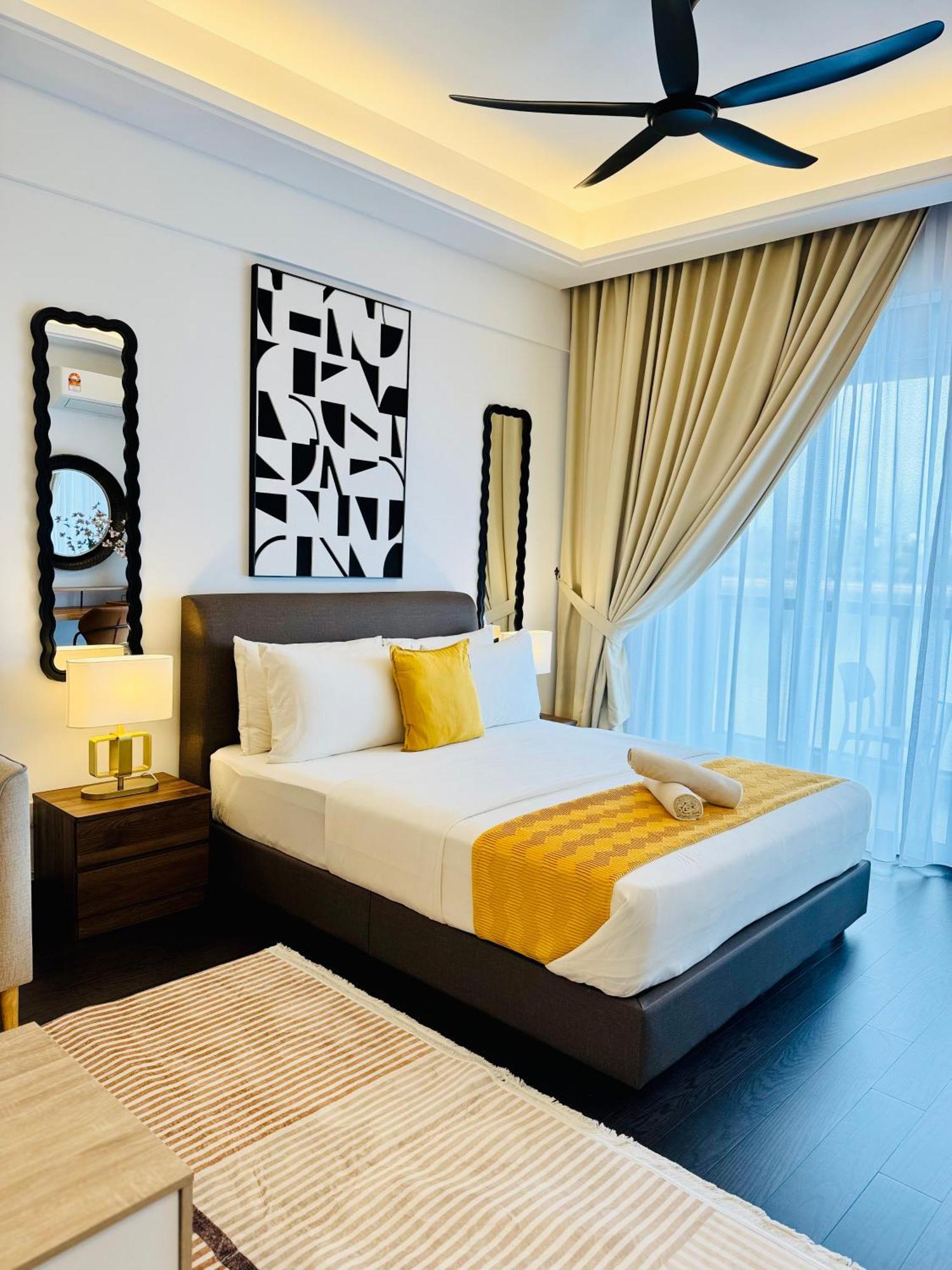 R&F Princess Cove By Homefort Suites Джохор-Бару Экстерьер фото