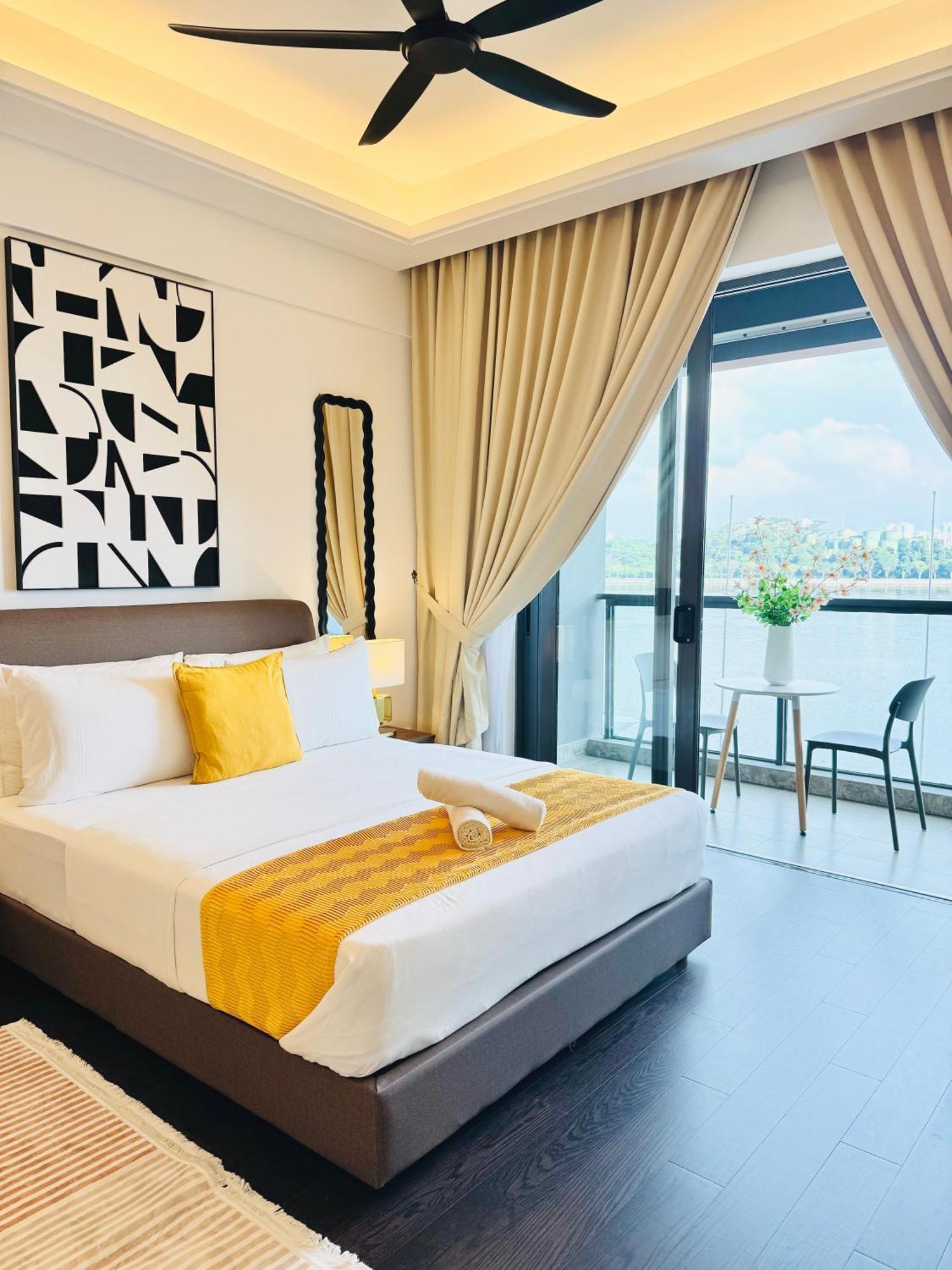 R&F Princess Cove By Homefort Suites Джохор-Бару Экстерьер фото